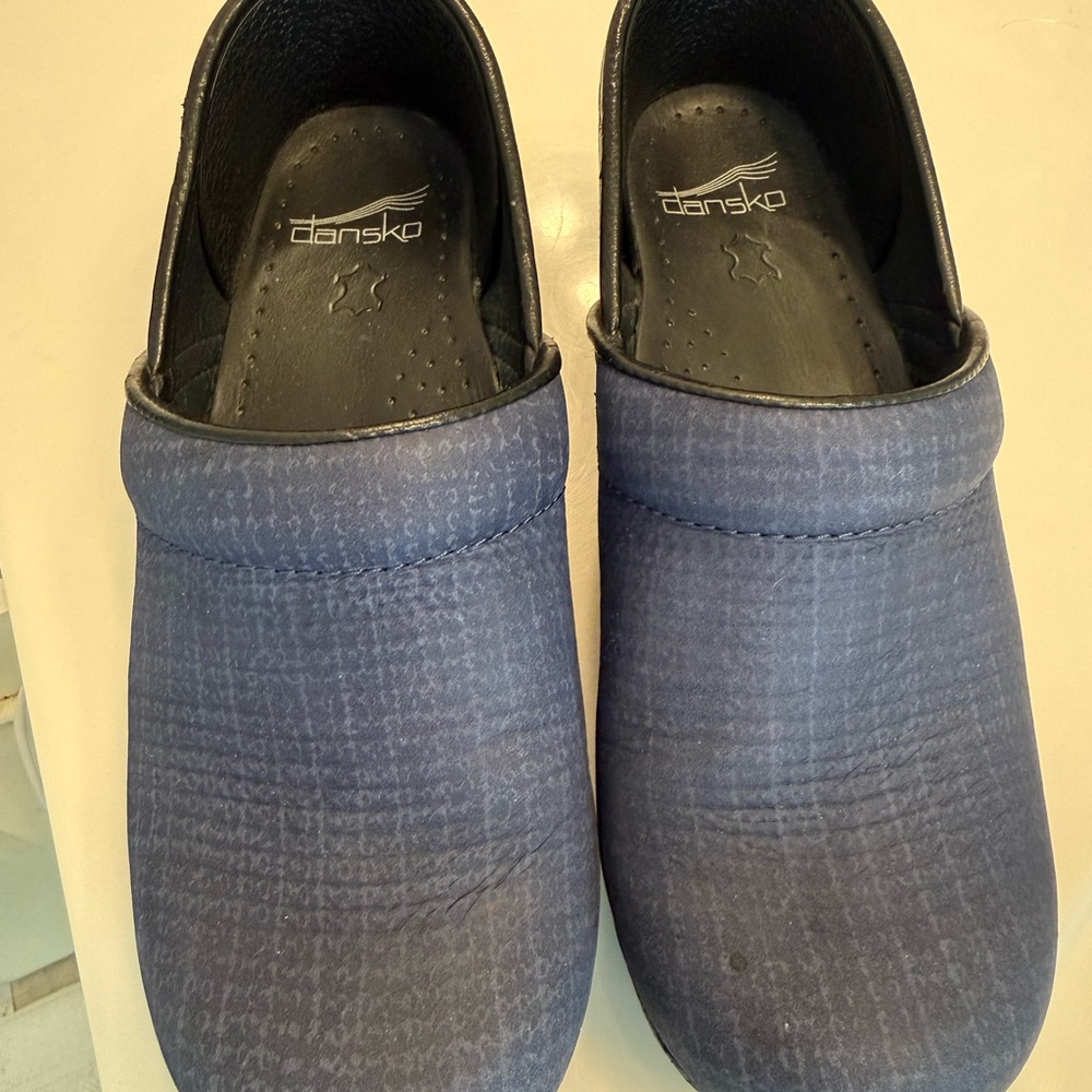 Size 38 blue dansko great condition - Picture 3 of 5